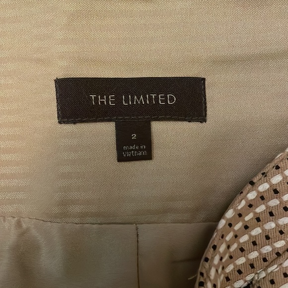 Cute pencil skirt size 2 the limited - Picture 3 of 3